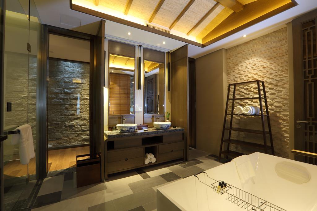 S&N Zhejiang Linhai International Hotel Room photo